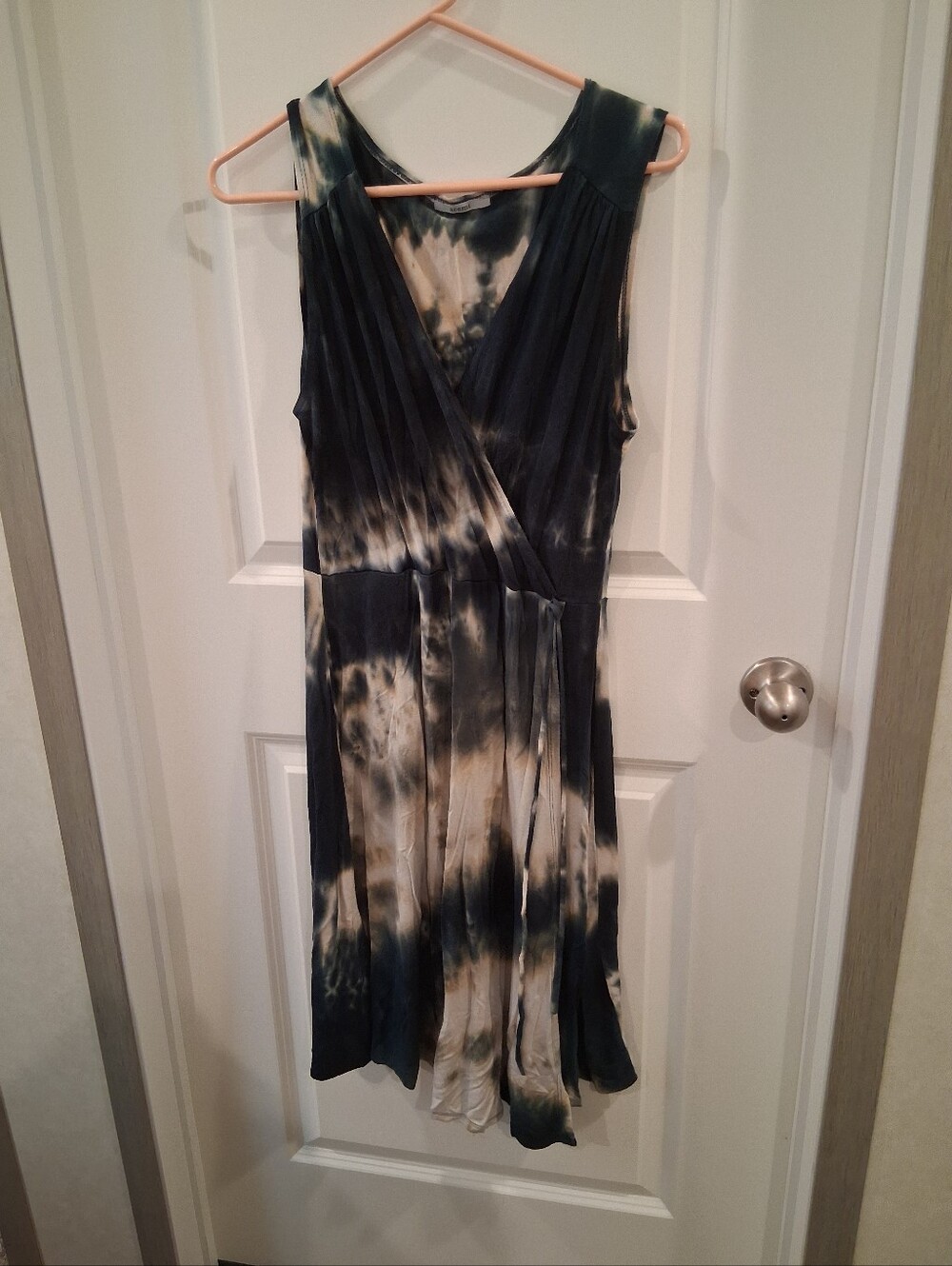 Acemi Tie-Dye V-Neck Wrap Midi Dress - Black & Cream Size Large/XL